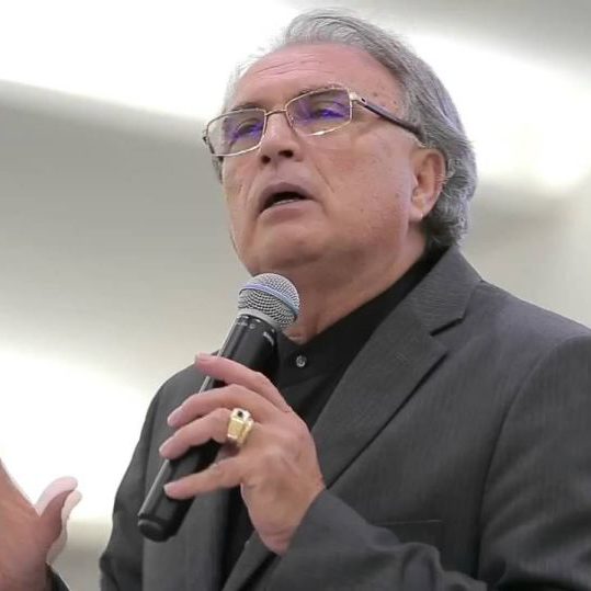 Pastor Estevam Fernandes - ReproducaoYoutube Pastor Estevam Fernandes - ReproducaoYoutube